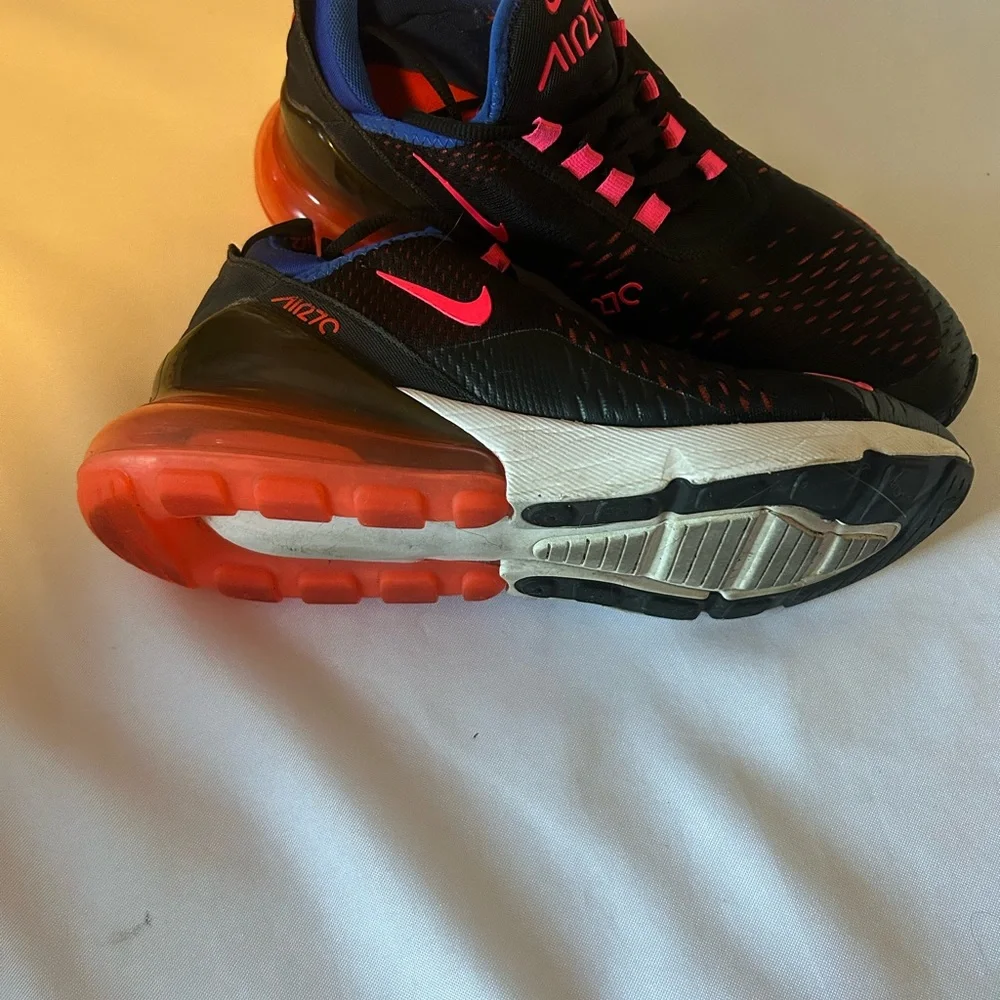 Nike Blue and Red Athletic Shoes 270 - Picture 2 of 3